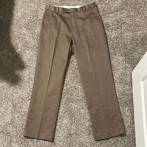 Men's Classic Straight Fit Khaki Pants - Brown